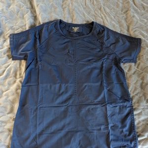 Athleta Women's Workout Tee